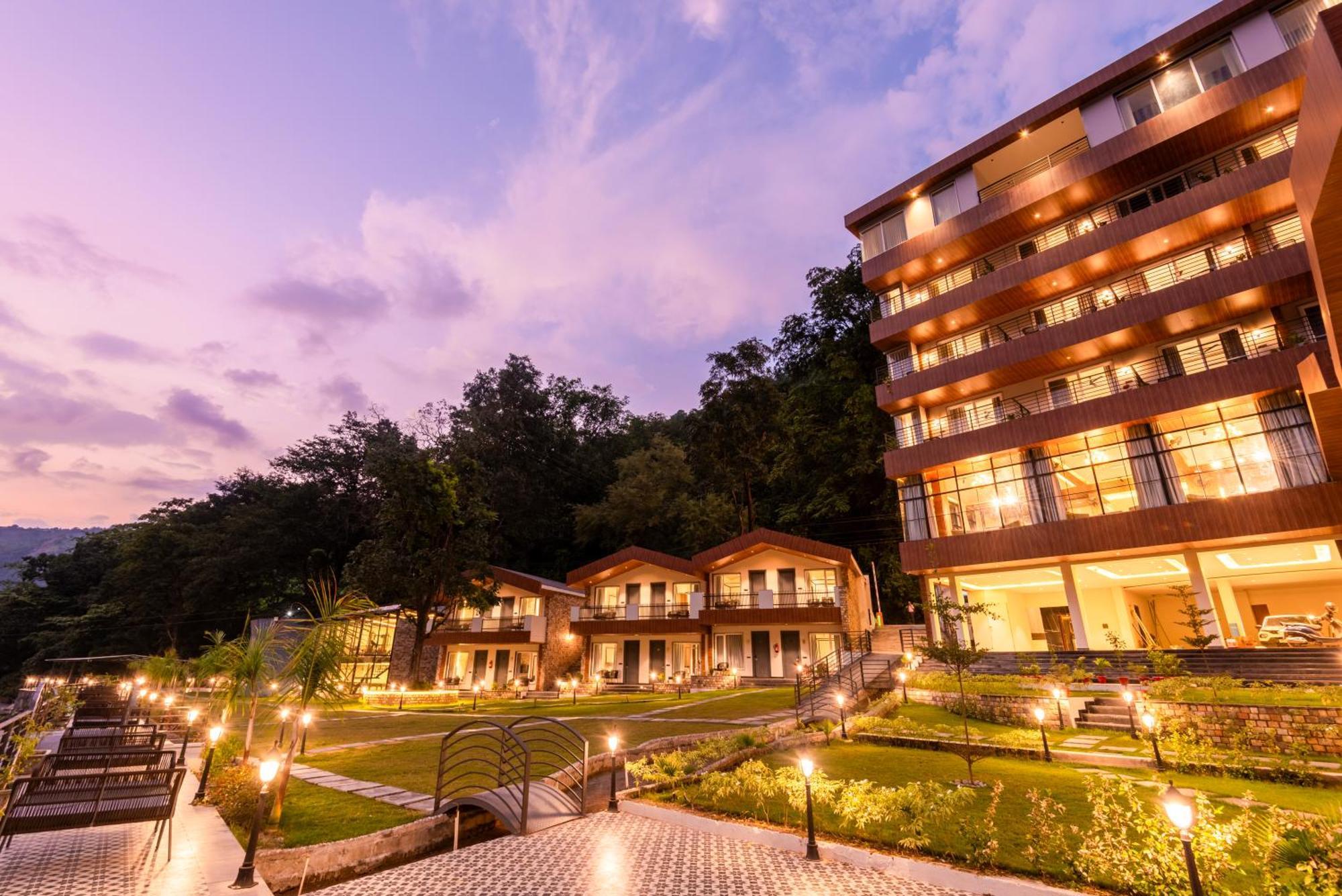 Dls Divine River Resort And Spa, Rishikesh Exterior photo