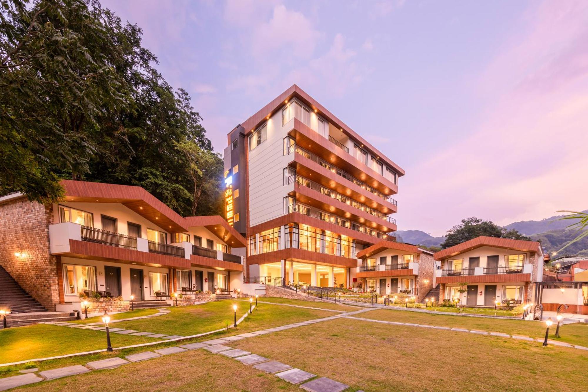 Dls Divine River Resort And Spa, Rishikesh Exterior photo
