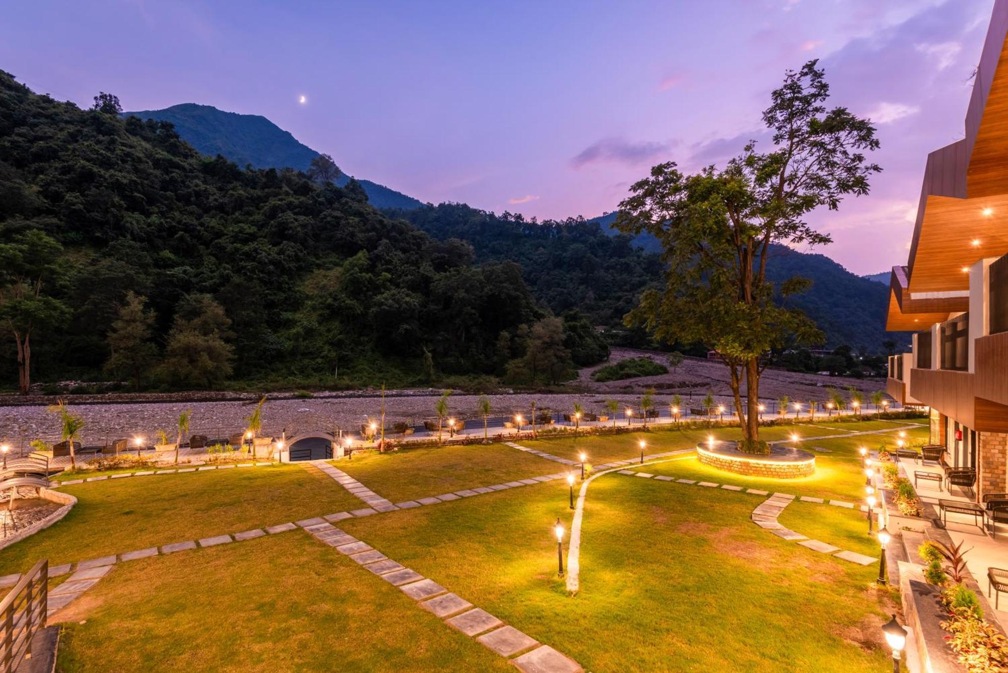 Dls Divine River Resort And Spa, Rishikesh Exterior photo