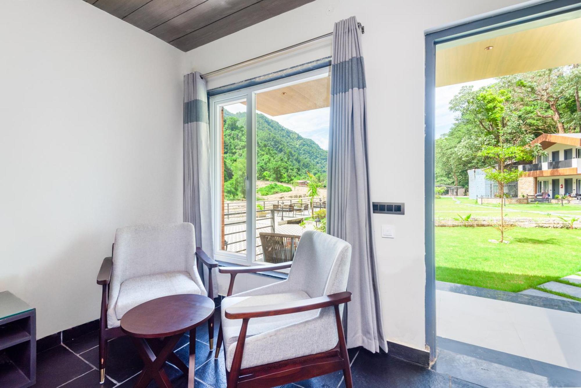 Dls Divine River Resort And Spa, Rishikesh Exterior photo